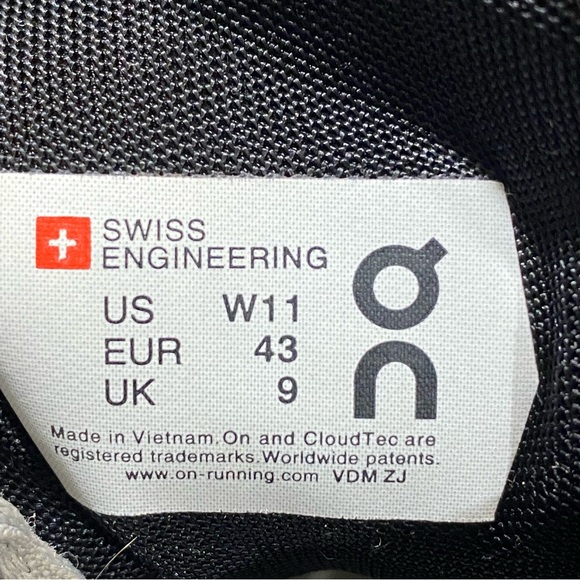 ** sold sold ** On Running Cloud Flow Running Walking Sneakers 11 - Picture 9 of 9